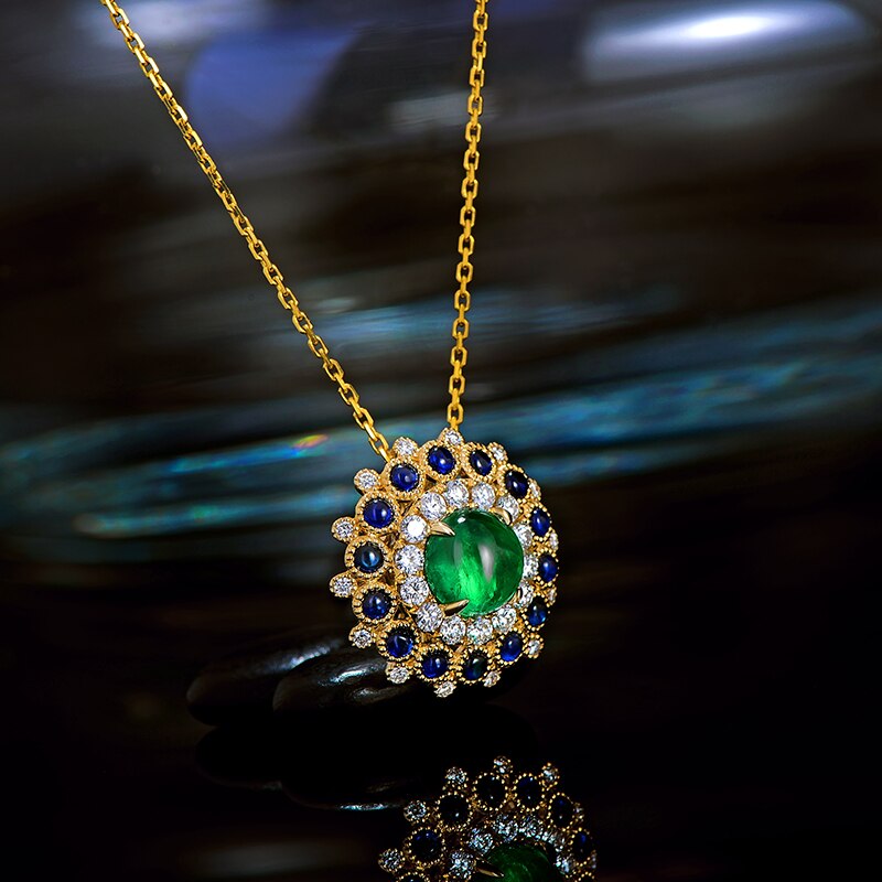 18kt Yellow Gold Emerald and Sapphire Diamond Engagement Pendant for Women