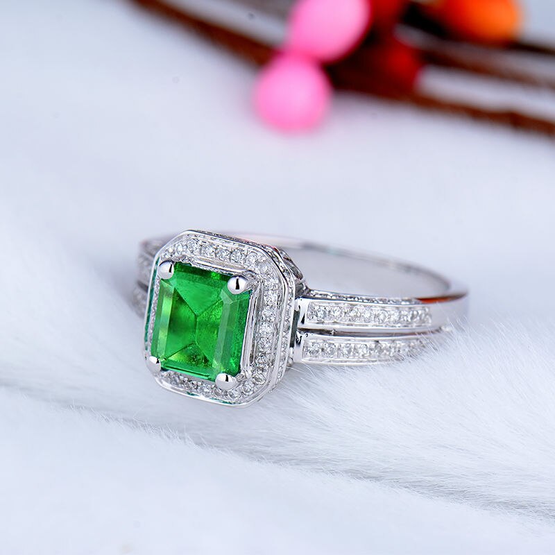 14K White Gold Emerald Cut Diamond Ring