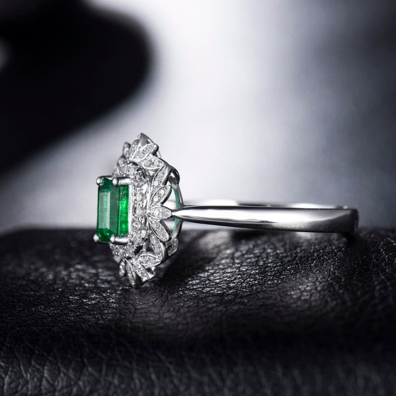 18K White Gold Emerald Ring Vintage Engagement Ring for Her