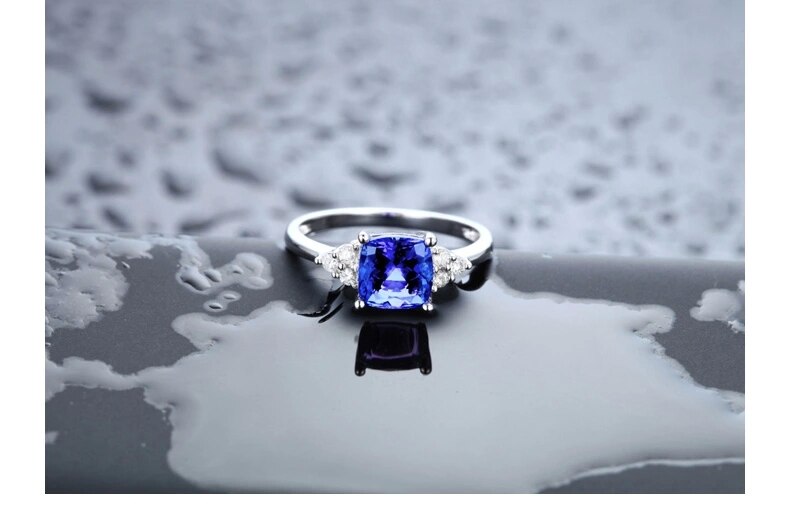 White Gold 1.54 ctw Tanzanite and Diamond Ring for Women