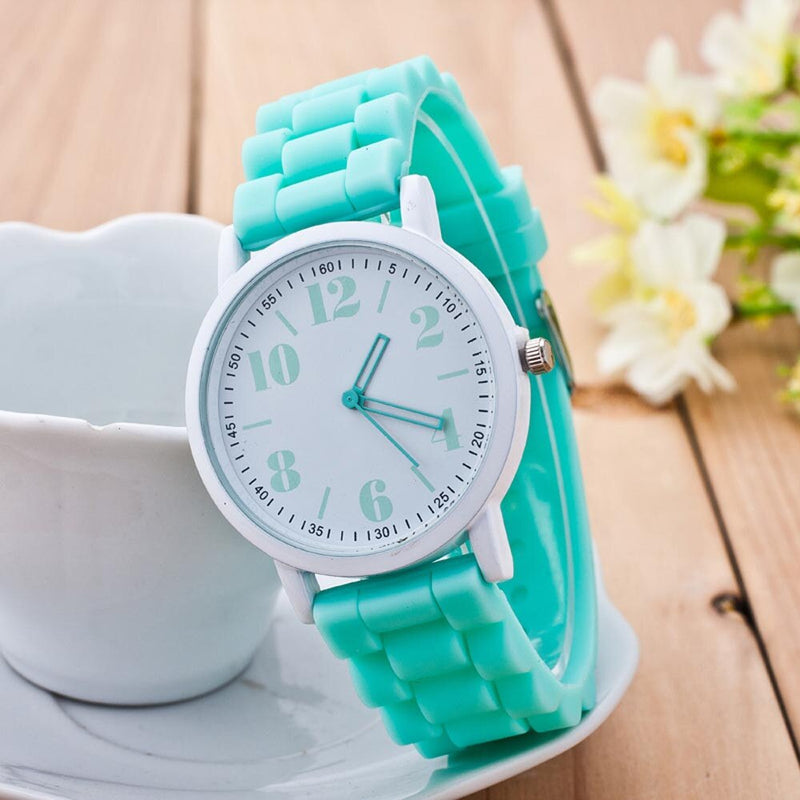 Fashion Quartz Watches For Women Luxury White Silicone Bracelet Watches Ladies Dress Clock Watches Relojes Mujer Gift Woman Fi