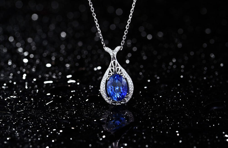 14k White Gold Oval-Cut Tanzanite Diamond Pendant for Her