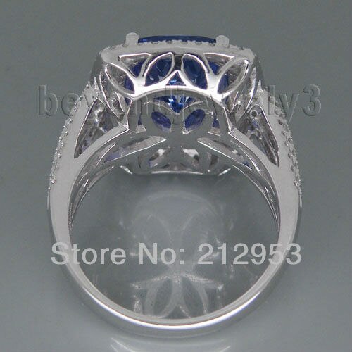 18K White Gold Tanzanite Ring