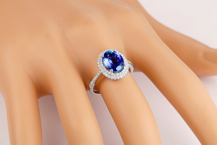 18K Gold Tanzanite 1.89ct Oval Engagement Ring for Her