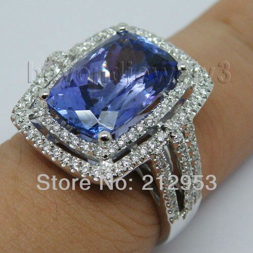 18K White Gold Tanzanite Ring