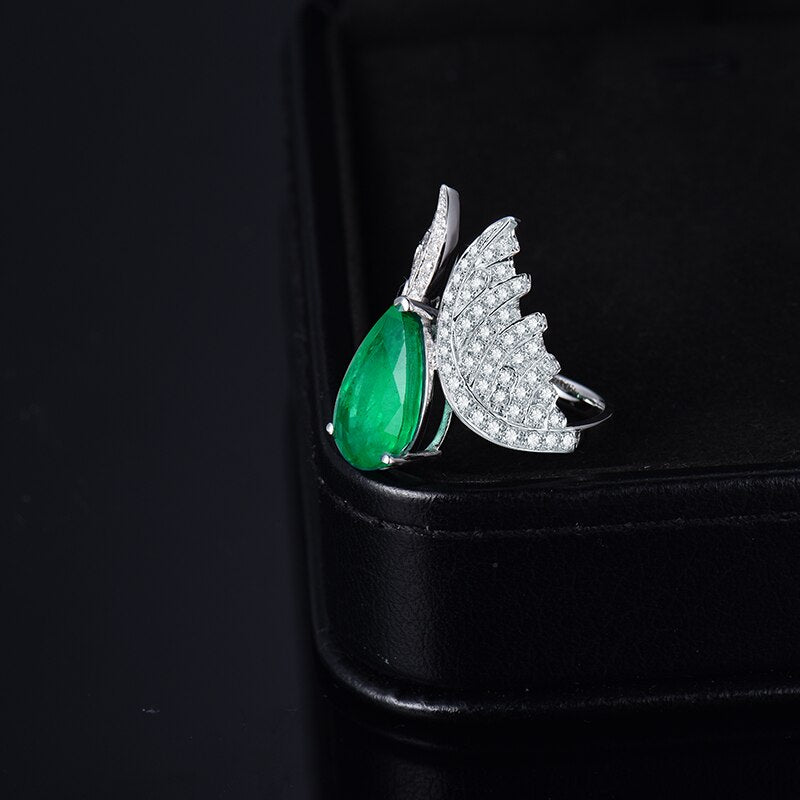 18K White Gold Natural Heart Cut Emerald & Diamond Angel Wings Ring