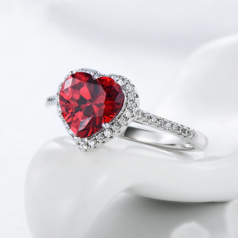 Garnet Red Personality Ruby Red Color Zircon 925 Silver Ring Love Heart Romantic Finger Ring For Women Wedding Jewelry Bague
