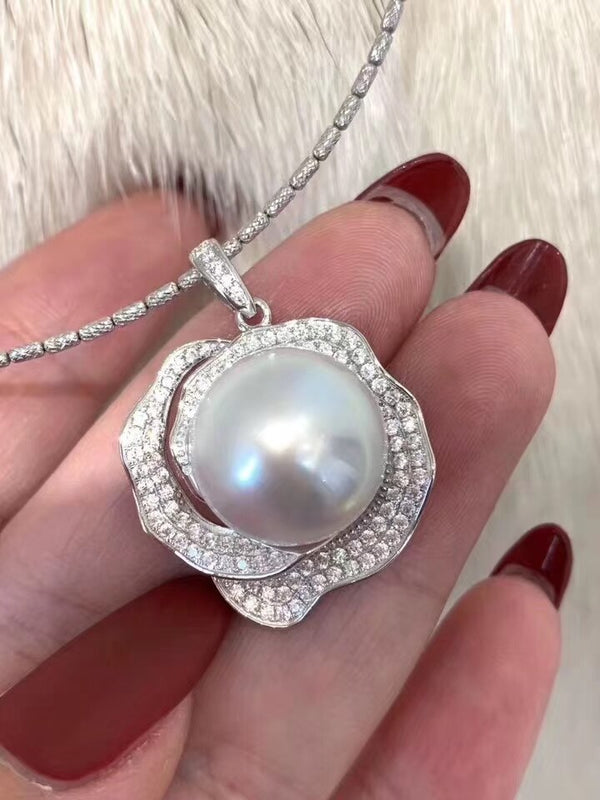 Sterling Silver Freshwater White Pearl Pendant Necklace for Women