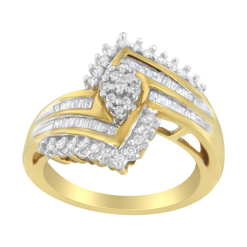 14kt Yellow Gold 1/2ct TDW Round and Baguette cut Diamond Ring (H-ISI2-I1)