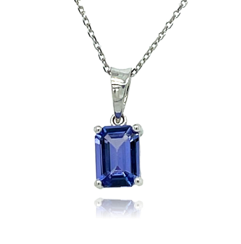 18KW TANZANITE OCTAGON PENDANT