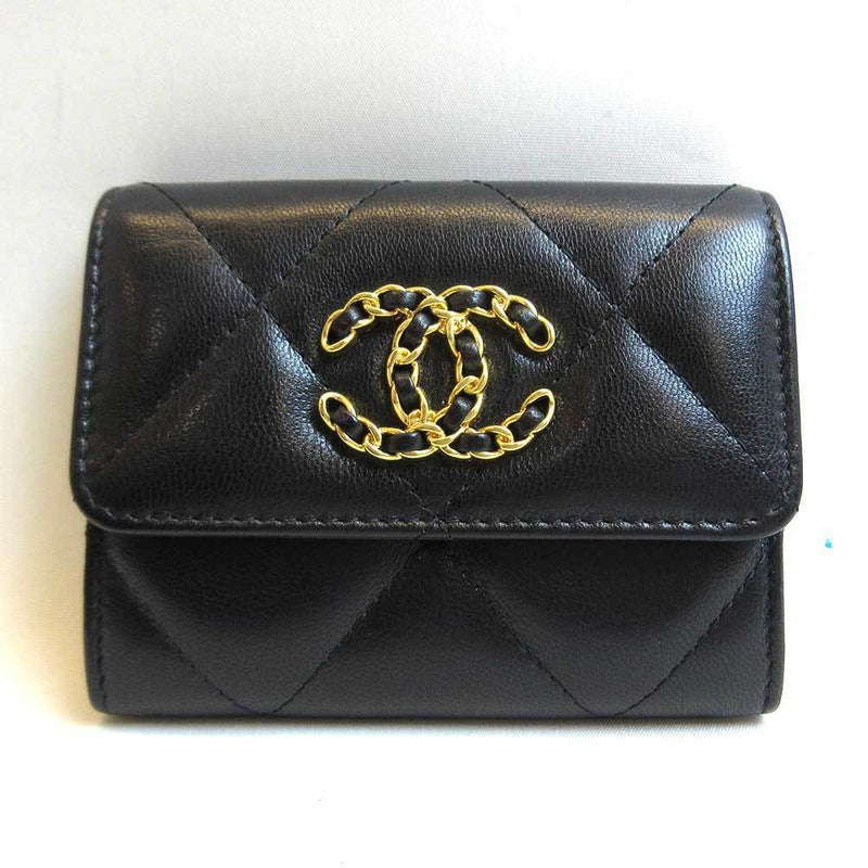Chanel 19 Card Case Business Holder Coin Purse Black Ladies Lambskin
