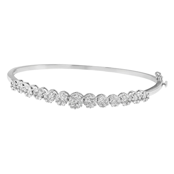 14K White Gold Round Cut Diamond Floral-Inspired Bangle Bracelet (2.60 cttw H-I Color SI1-SI2 Clarity)