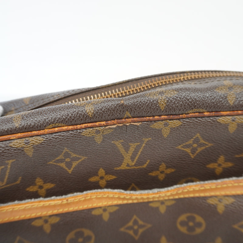 Auth Louis Vuitton Clutch Bag Monogram Compiegne 28 M51845 Unisex
