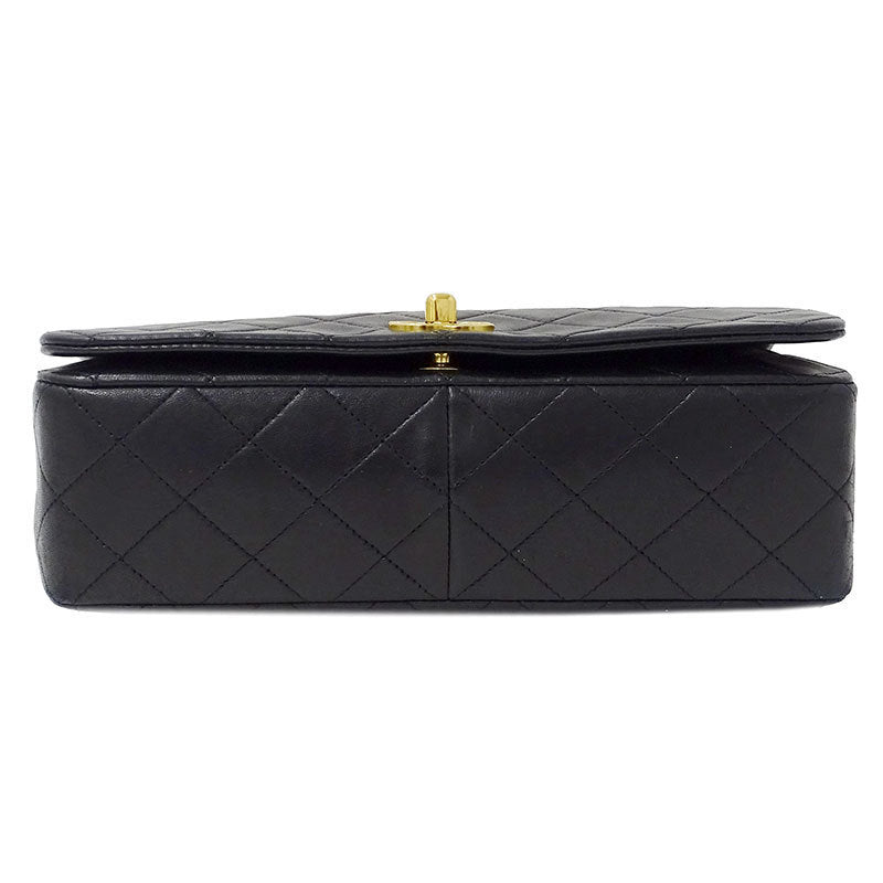 Chanel Matelasse Leather Shoulder Bag Black